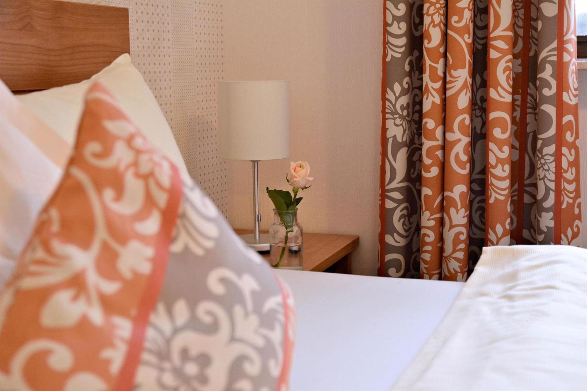 Rosenhotel Scherer Schiffweiler Экстерьер фото